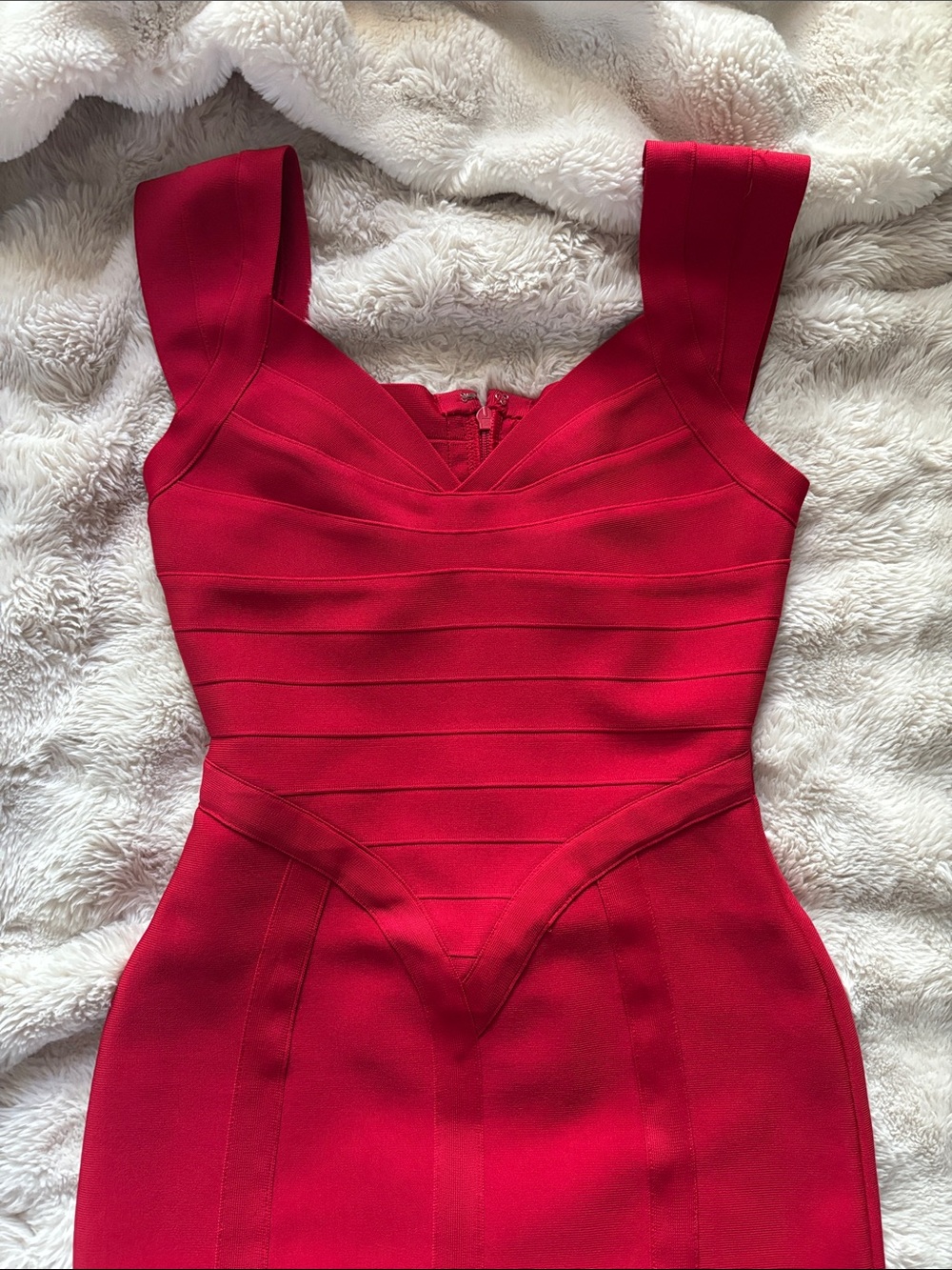 Bandage Red Off-Shoulder Midi Dress - Picture 2 of 5